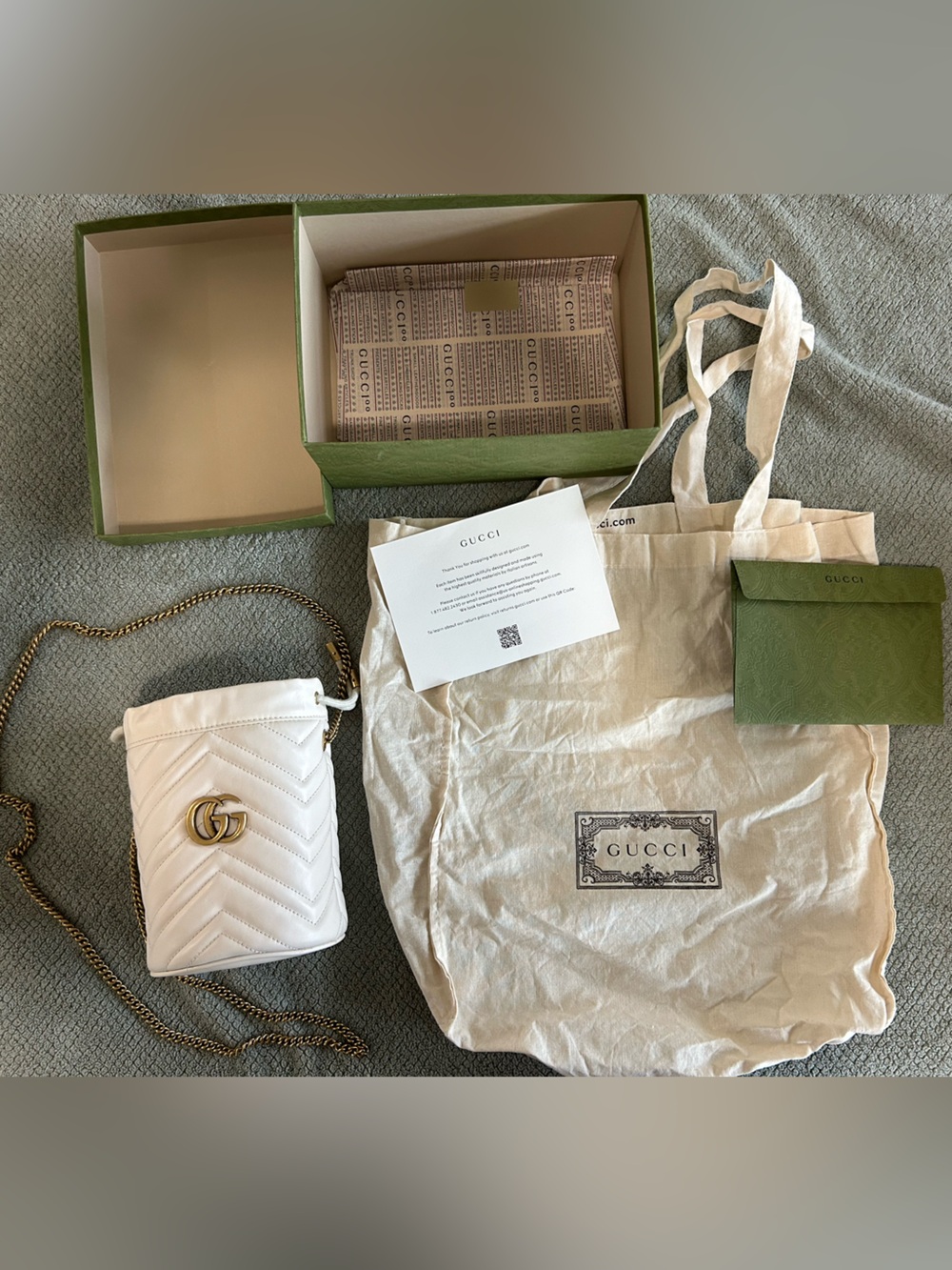 Gucci GG Marmont Mini Bucket Bag - Picture 10 of 12